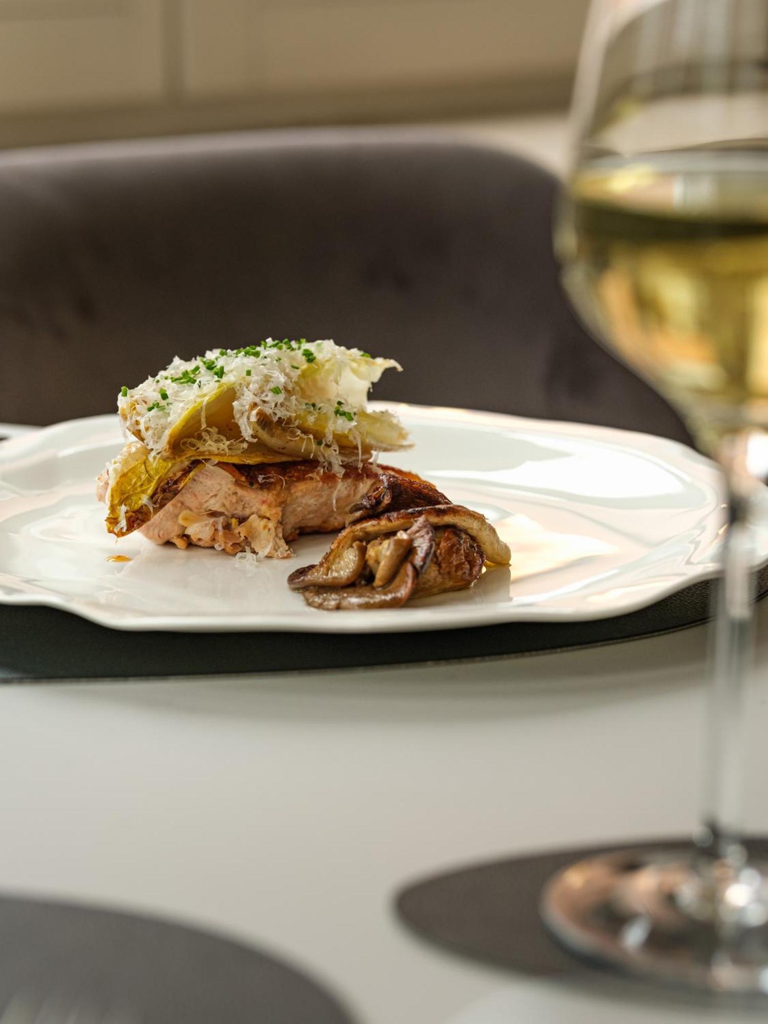 Hotel-Restaurant Beim Schlass Wiltz Екстериор снимка